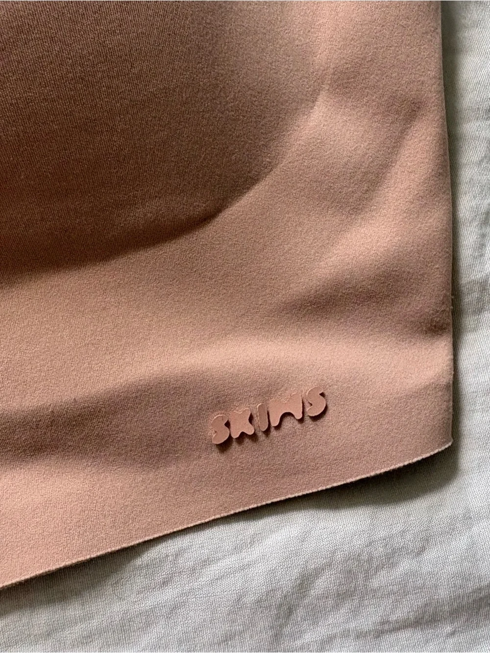 Skims Naked Scoop Longline Tank Bra Seamless Wireless Pullover